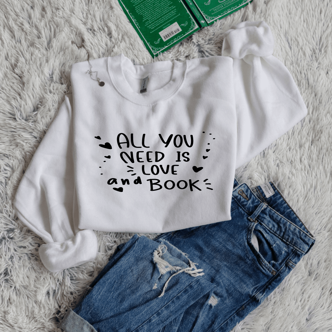 All you need is love and book - Bookish Wardrobe