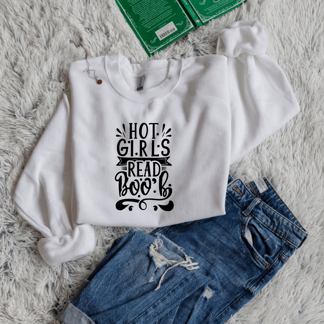 Hot Girls Read Book - Bookish Wardrobe