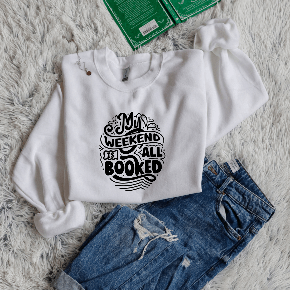 My weekend is all booked circle style - Bookish Wardrobe