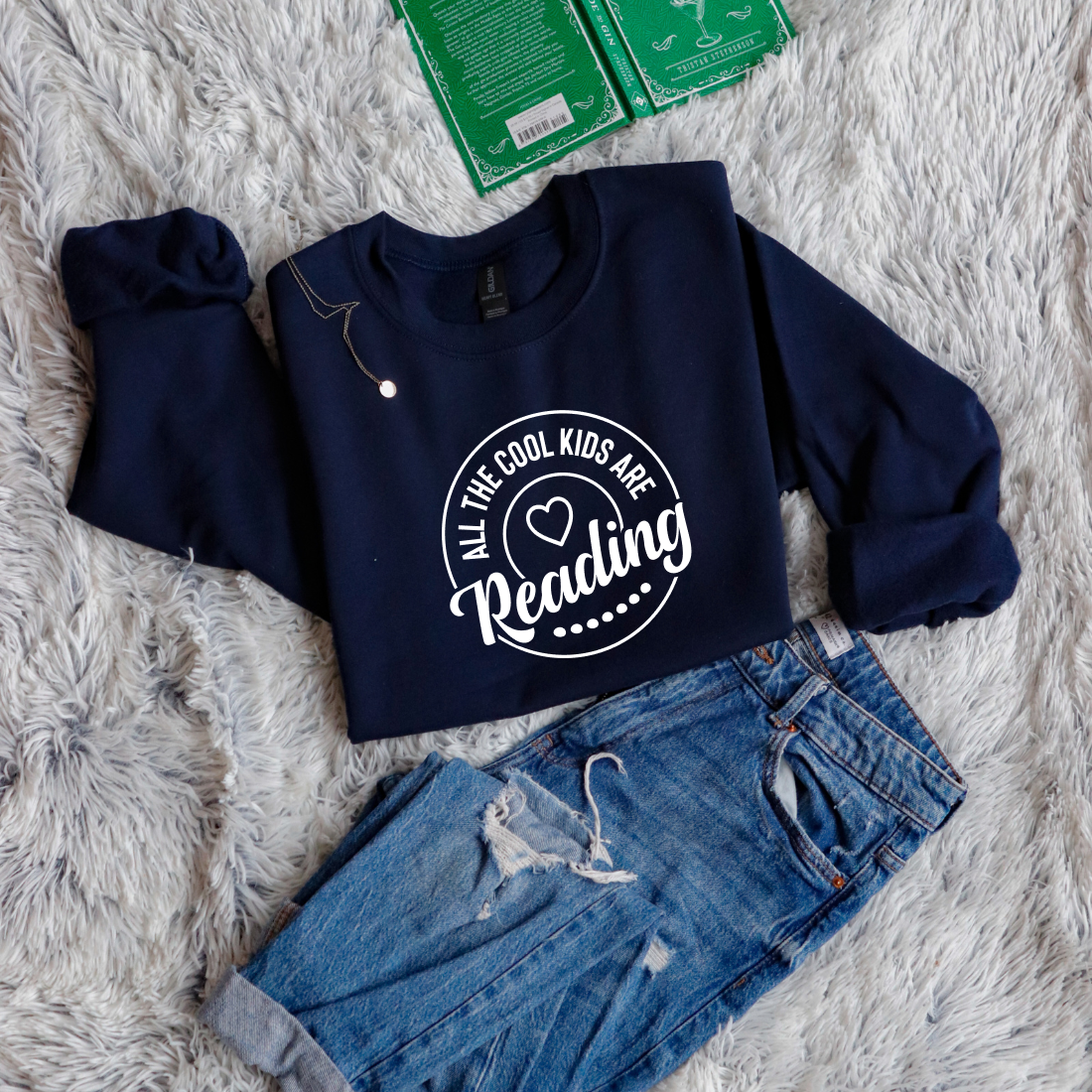 All the Cool Kids Are Reading Heart Circle Style