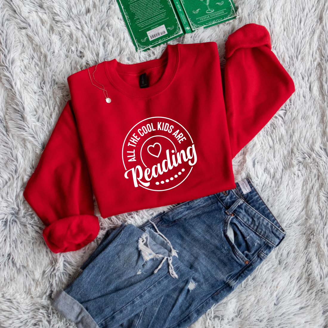 All the Cool Kids Are Reading Heart Circle Style