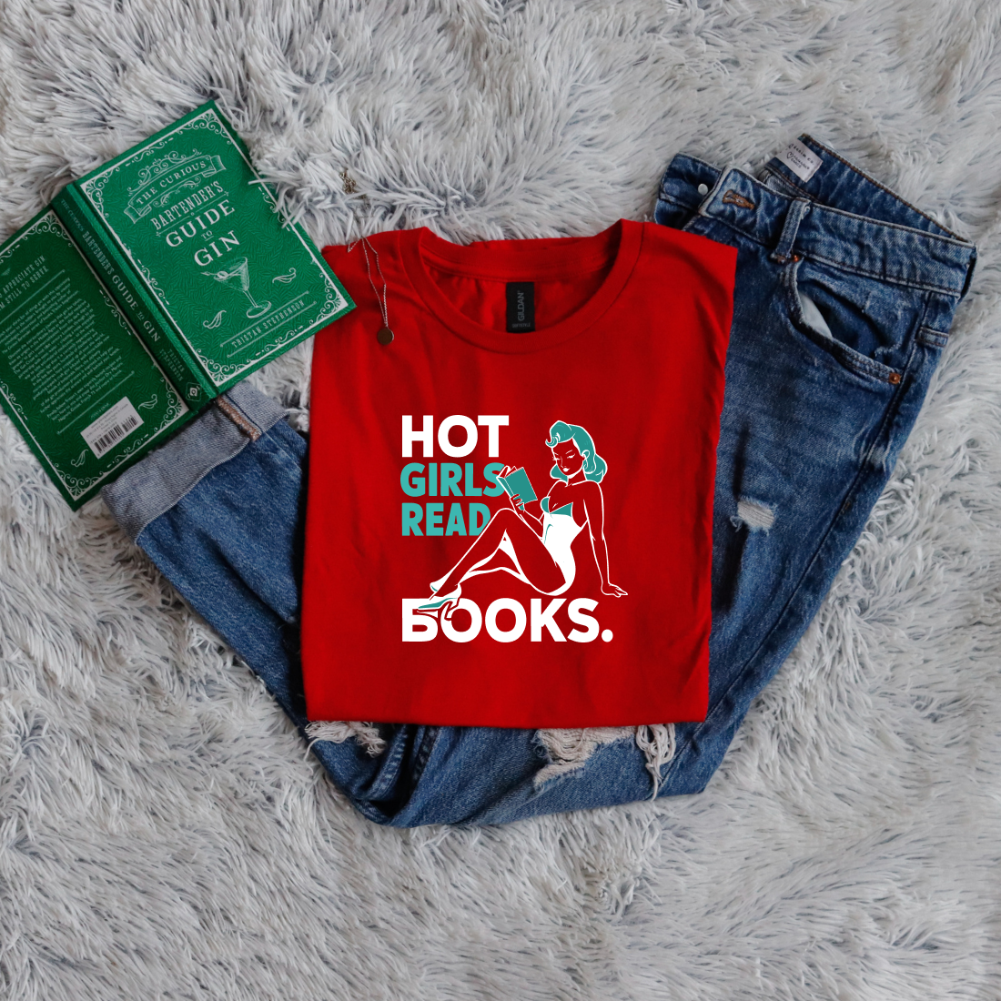 Hot girls read books pinup green
