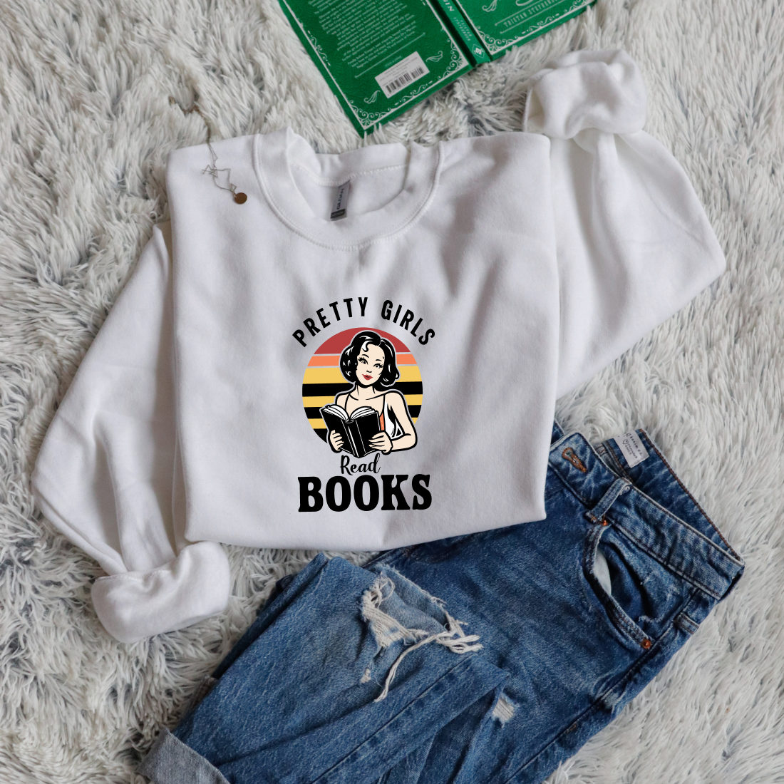 Pretty Girls read books pinup circle style