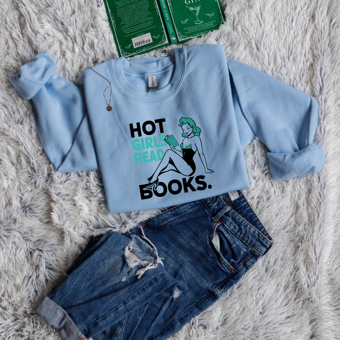 Hot girls read books pinup green
