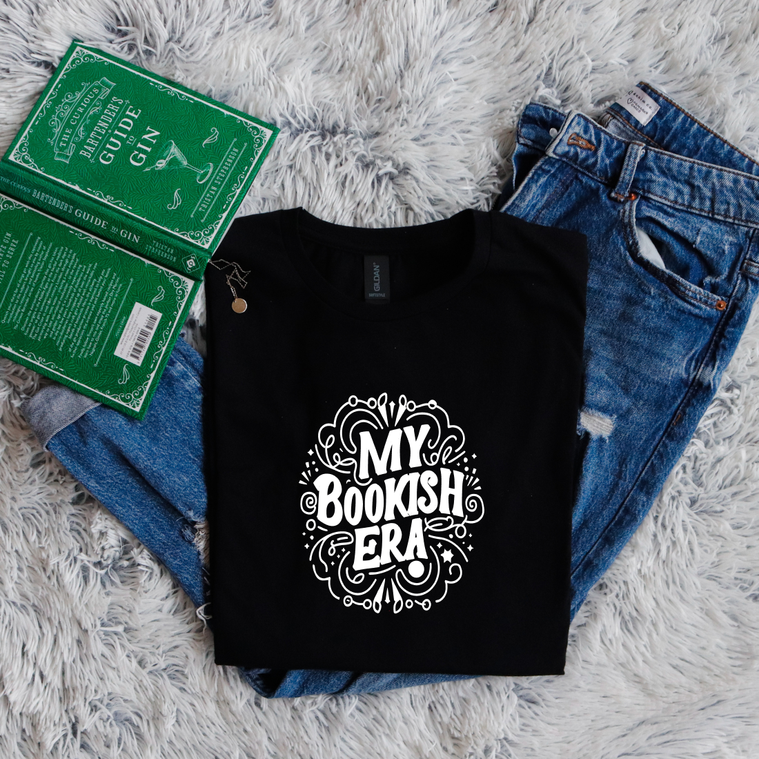 My bookish era circle style