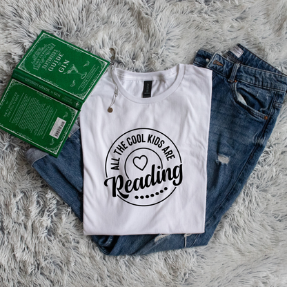 All the Cool Kids Are Reading Heart Circle Style