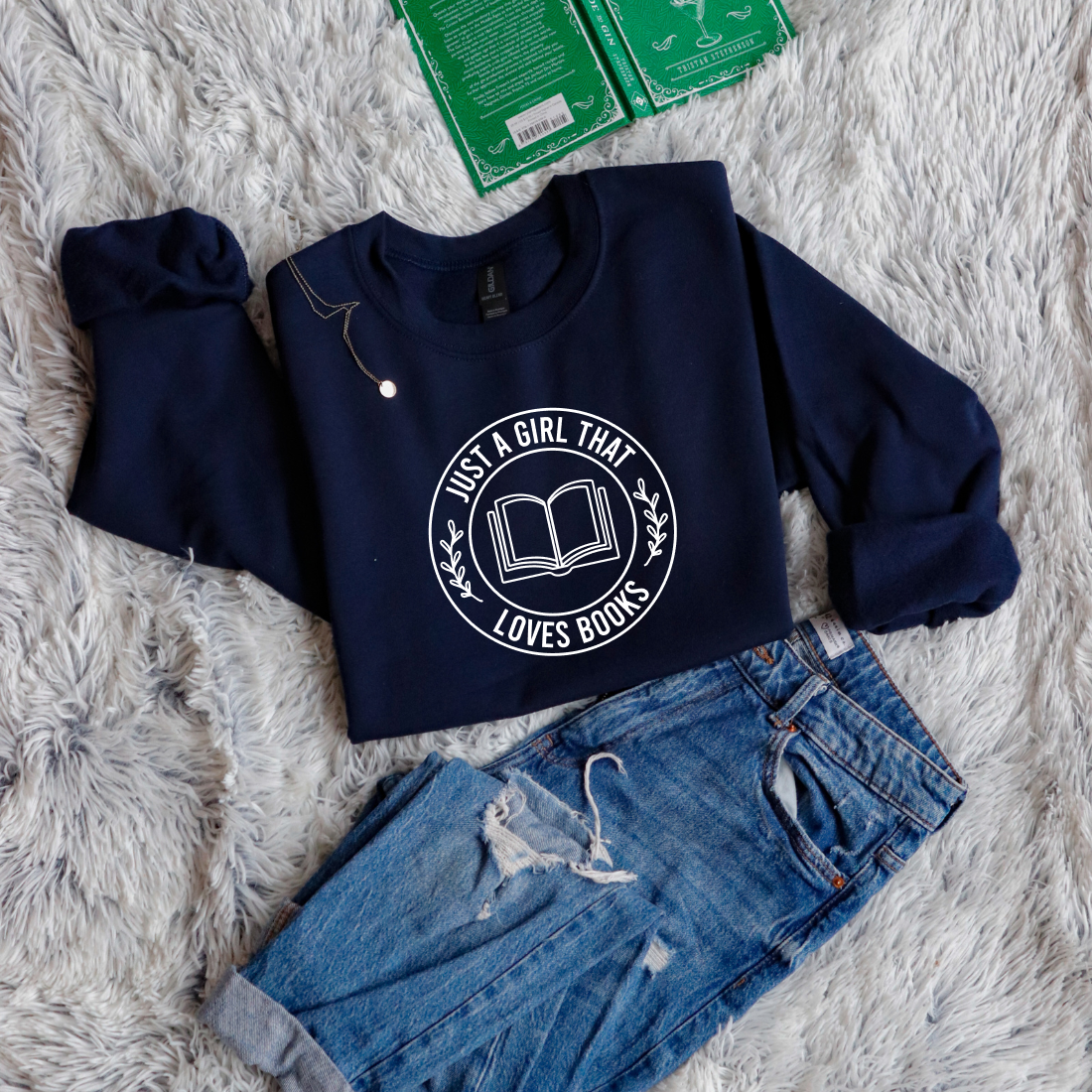 Just A Girl That Loves Books Circle Style