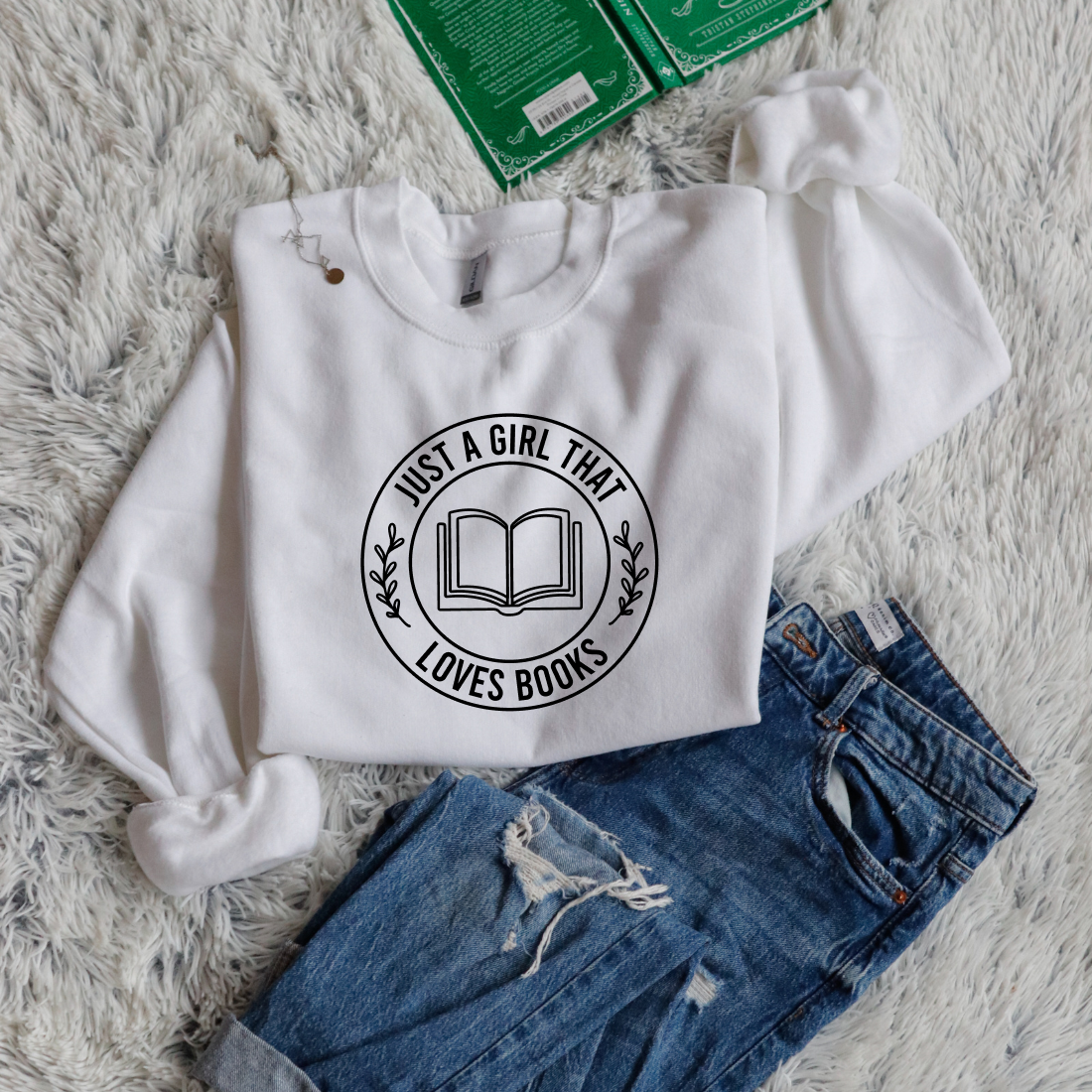 Just A Girl That Loves Books Circle Style