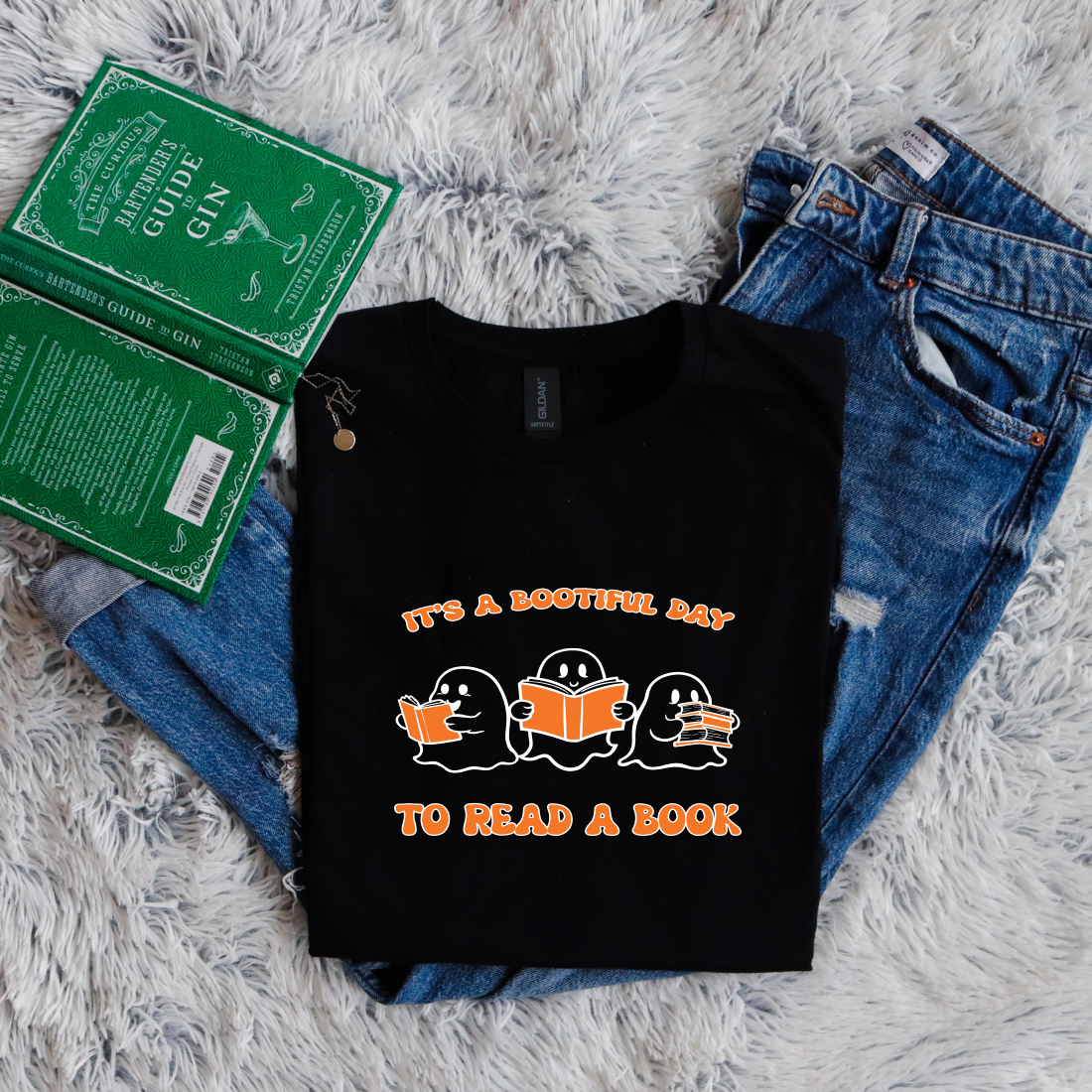 Its a bootiful day to read a book halloween