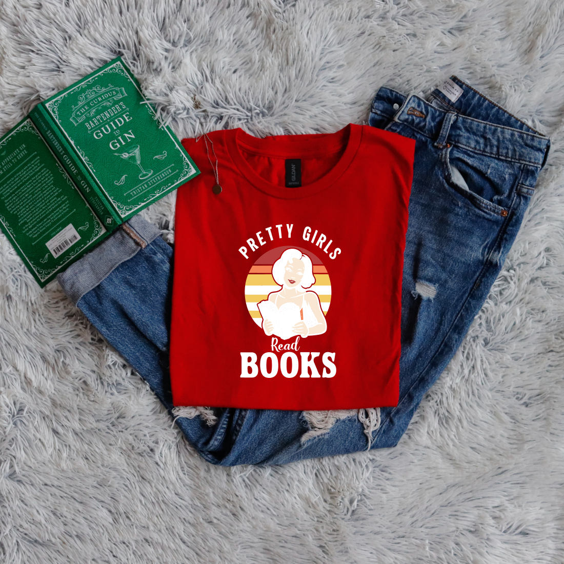Pretty Girls read books pinup circle style