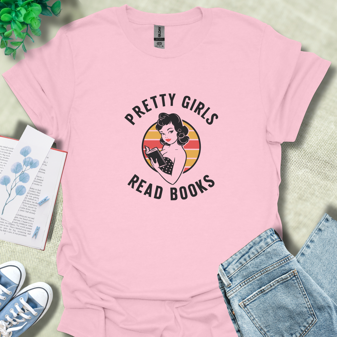 Pretty girls read books